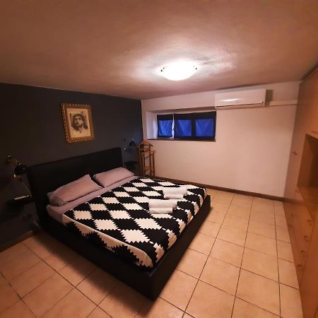 La Piccolina Apartment เวียเรจโจ ภายนอก รูปภาพ